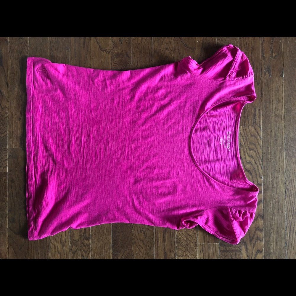 Lilly Pulitzer Magenta T shirt